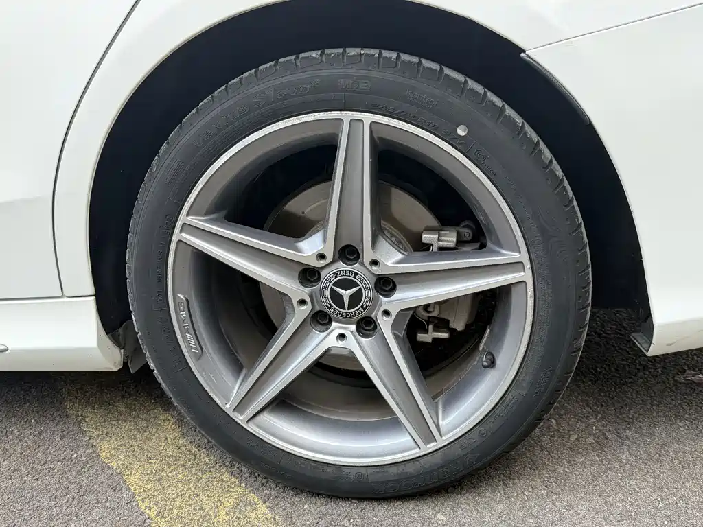 Mercedes-Benz C-Class — миниатюра 14
