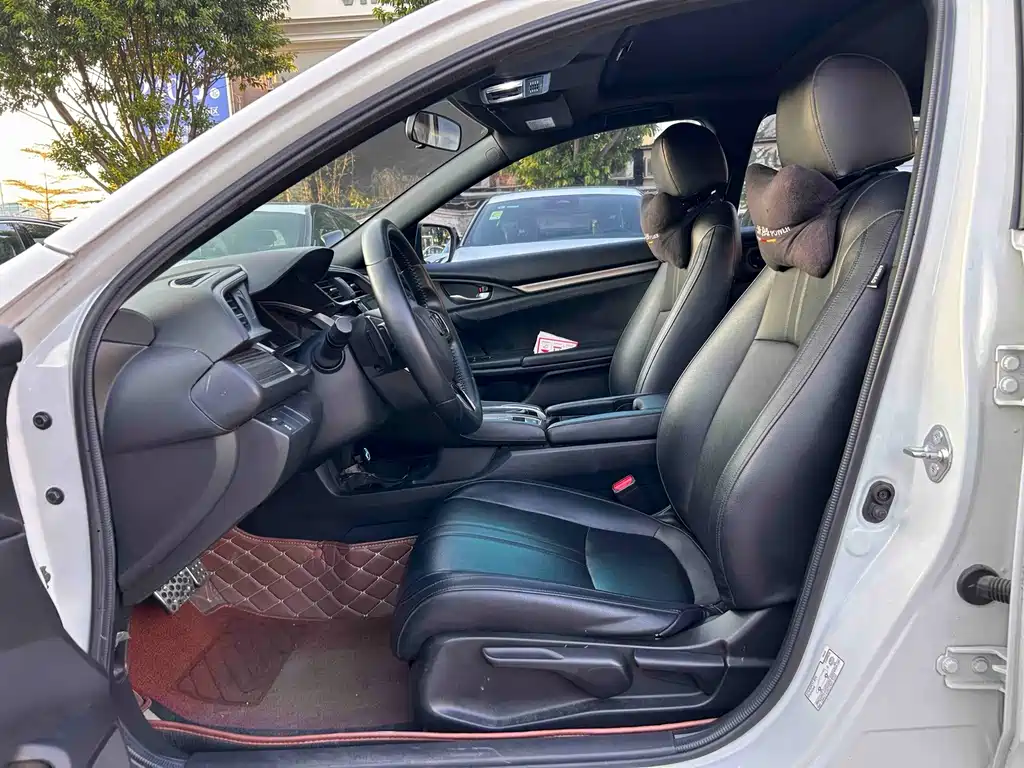 Honda Civic — миниатюра 10