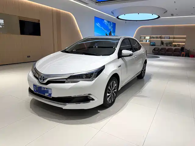 TOYOTA COROLLA 2018