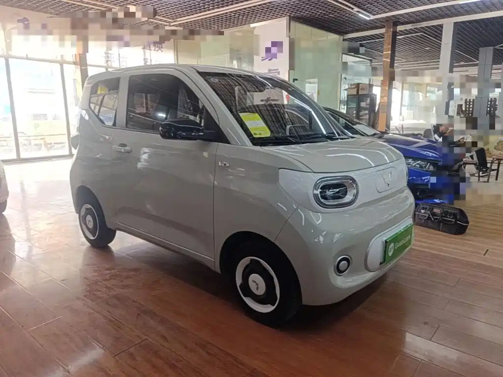 Wuling MINIEV — миниатюра 4