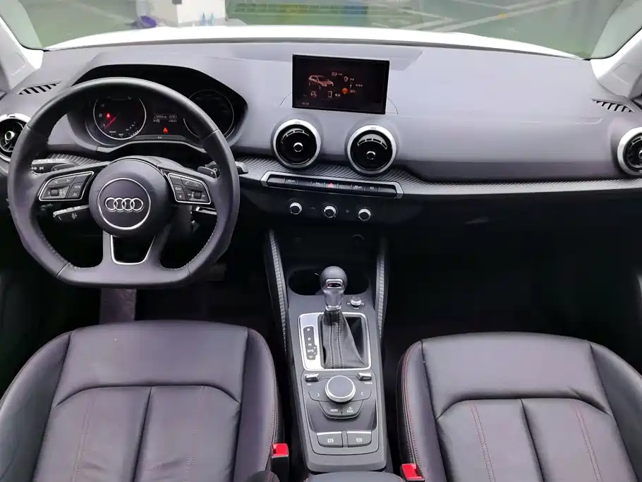 Audi Q2L — миниатюра 12