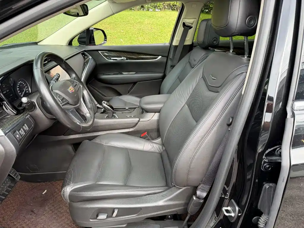 Cadillac XT5 — миниатюра 8