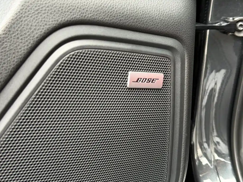 Porsche Macan — миниатюра 12