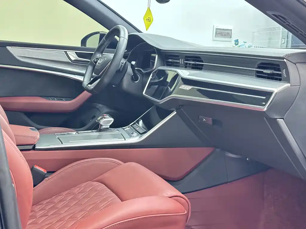 Audi A7L — миниатюра 15