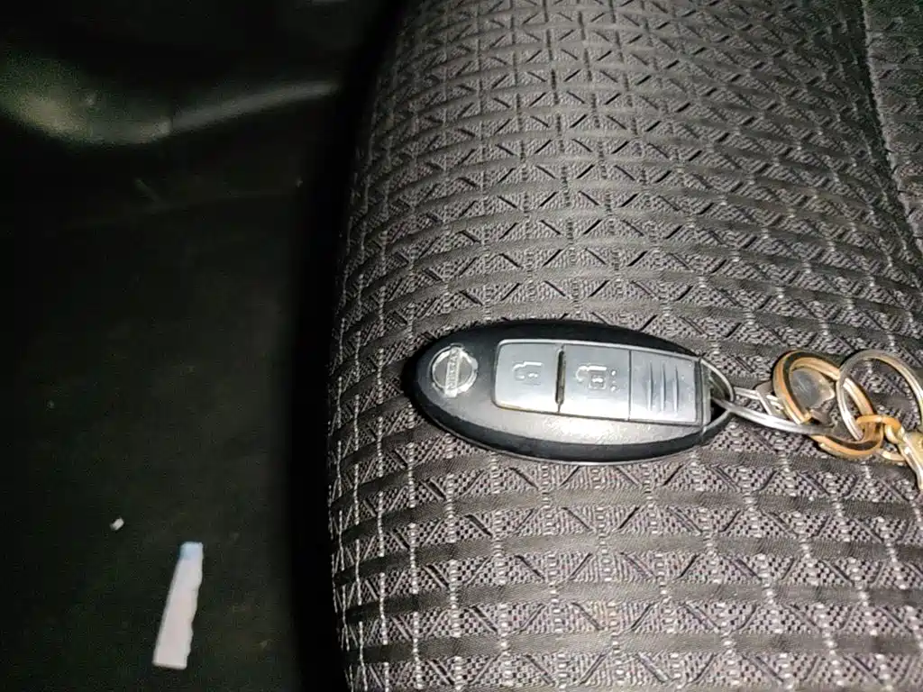 Nissan Tiida — миниатюра 9