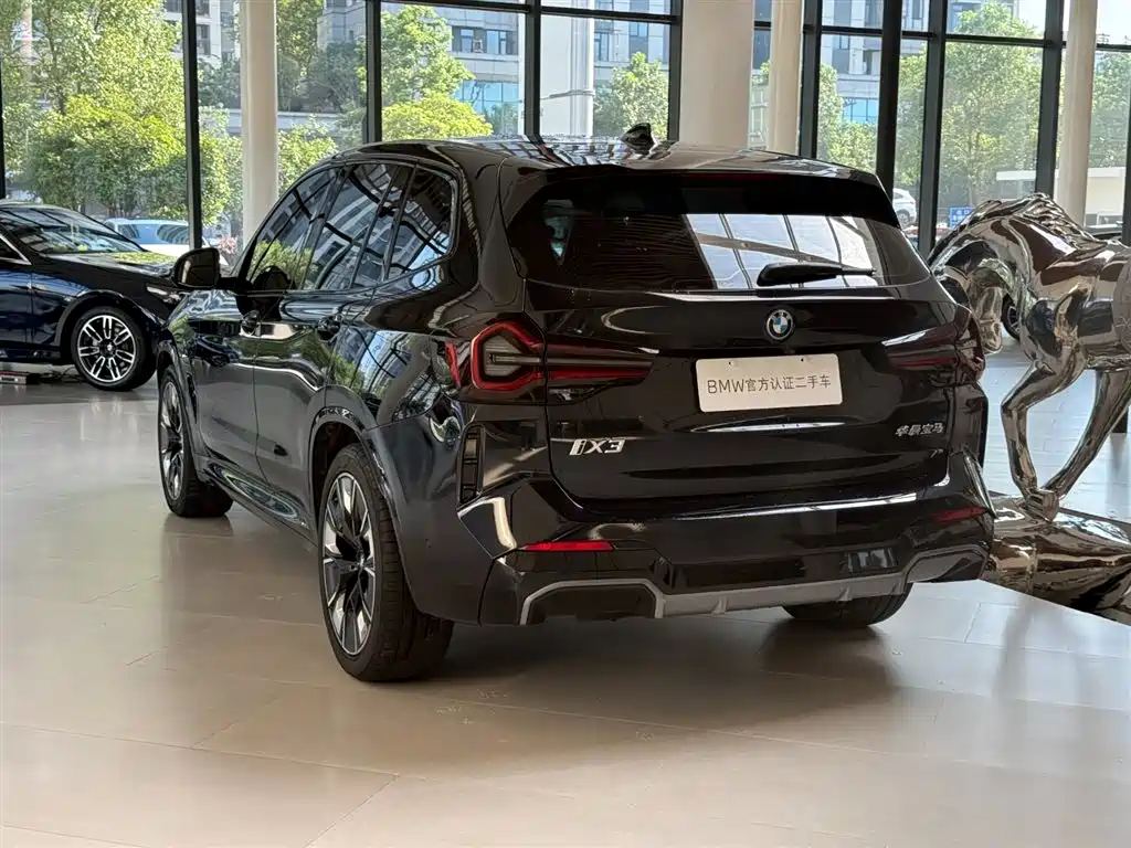 BMW iX3 — миниатюра 6