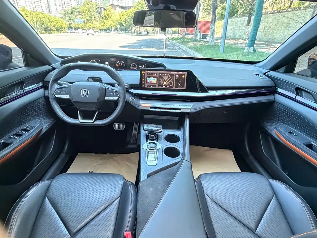Changan UNI-V — миниатюра 7