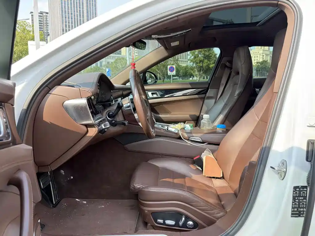 Porsche Panamera Hybrid — миниатюра 7