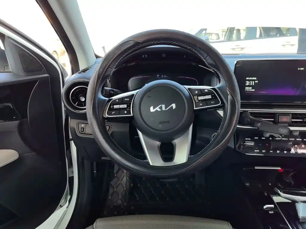 Kia K3 — миниатюра 11