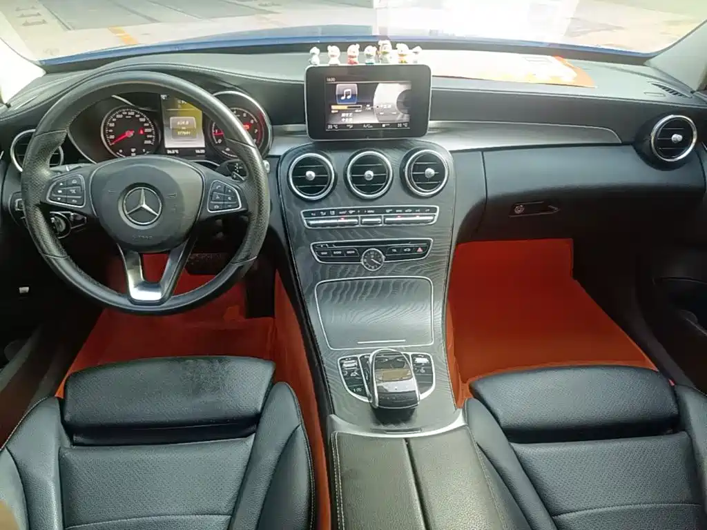 Mercedes-Benz C-Class — миниатюра 10