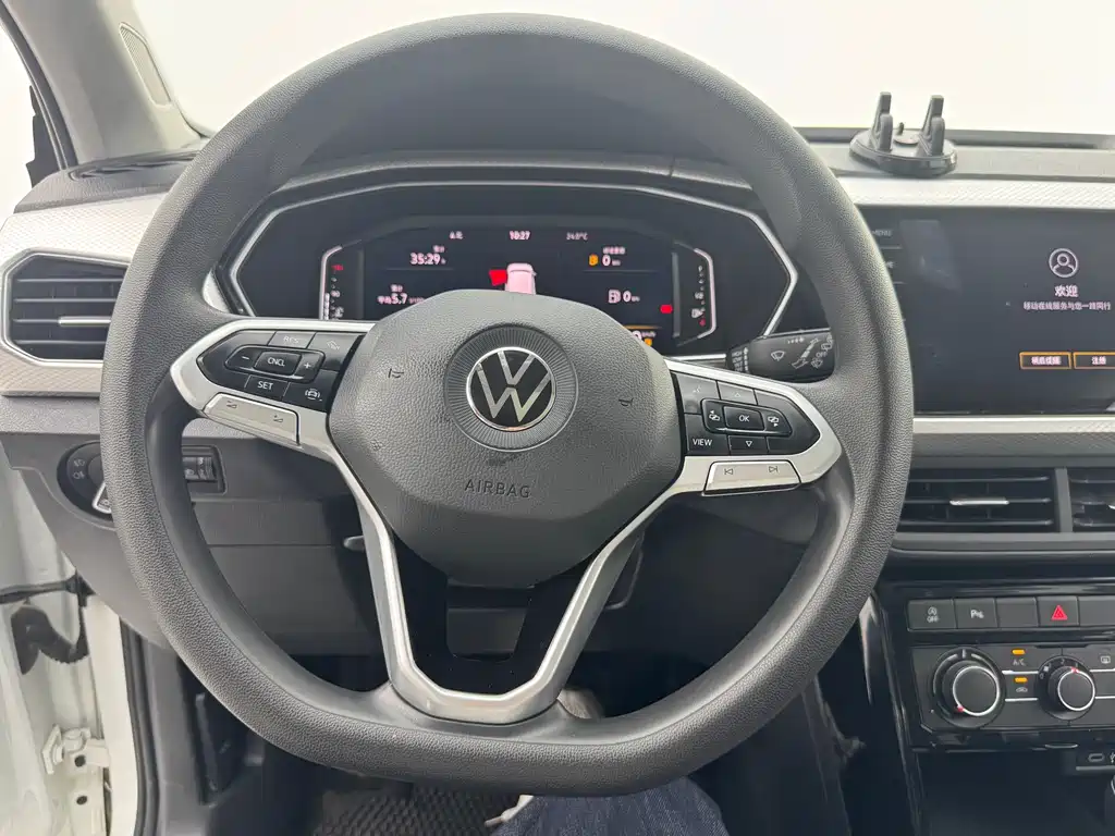 Volkswagen Tacqua 200TSI DSG Joy Connected Edition, фото 11