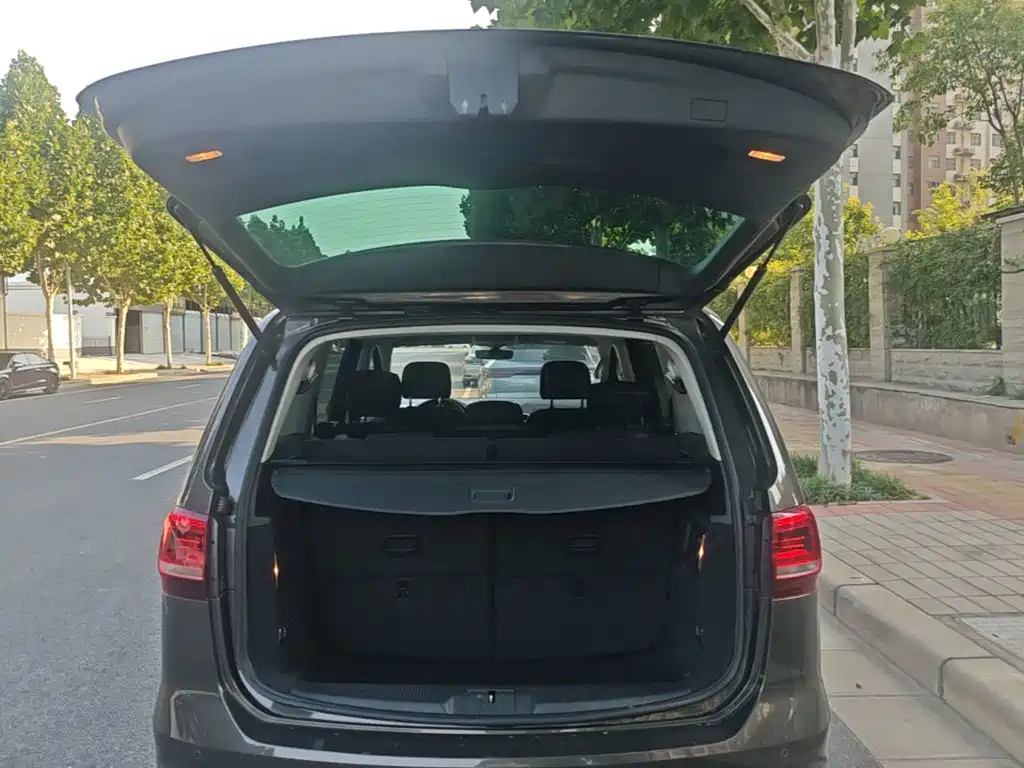 Volkswagen Sharan — миниатюра 19