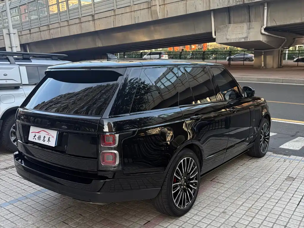 Land Rover Range Rover — миниатюра 6