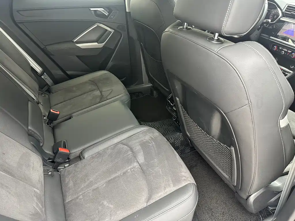 Audi Q3 — миниатюра 12