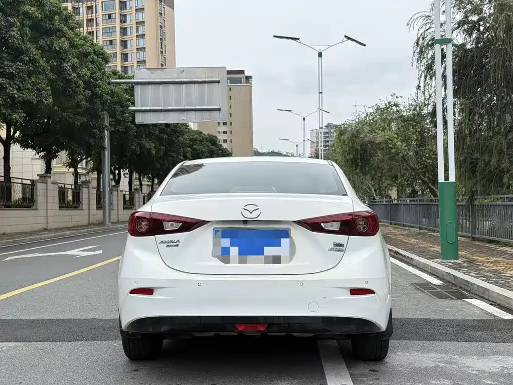 Mazda 3 Axela — миниатюра 5