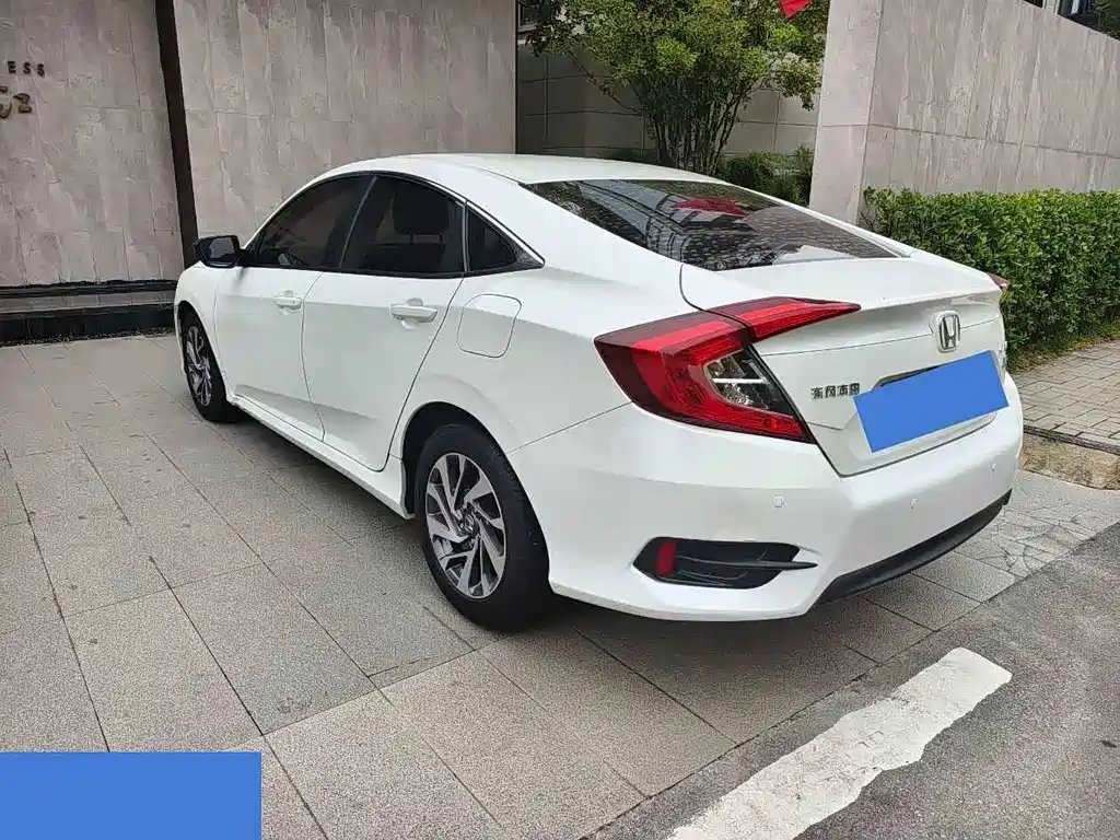 Honda Civic - фото 7