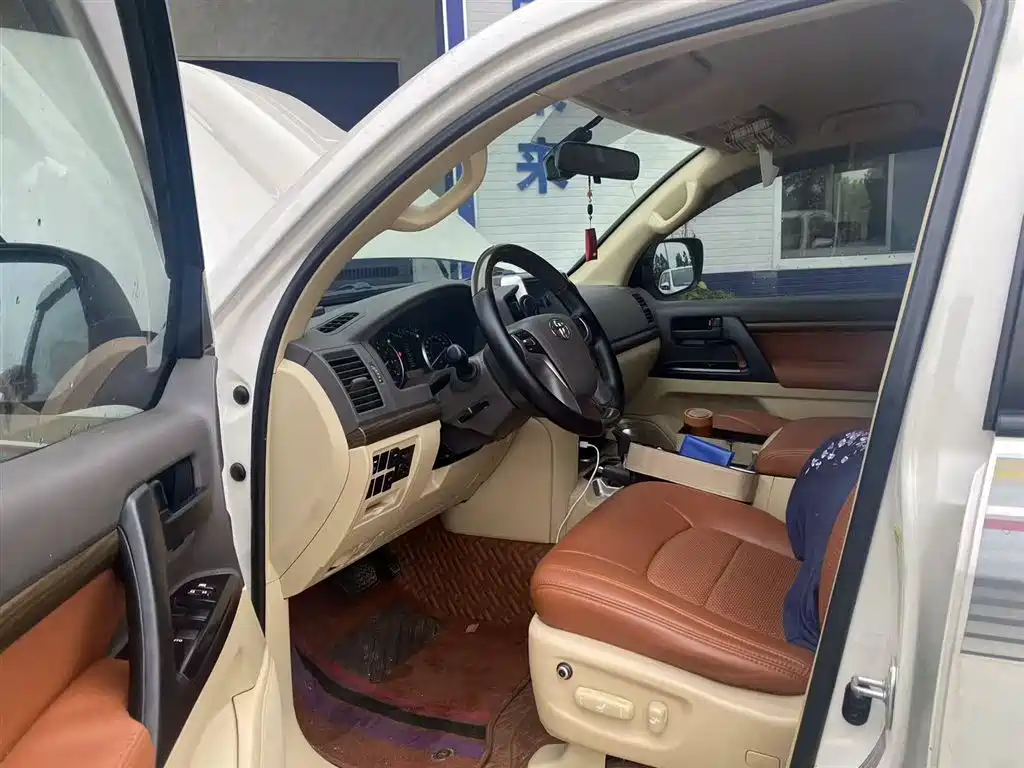 Toyota Land Cruiser 2016 4.0L AT