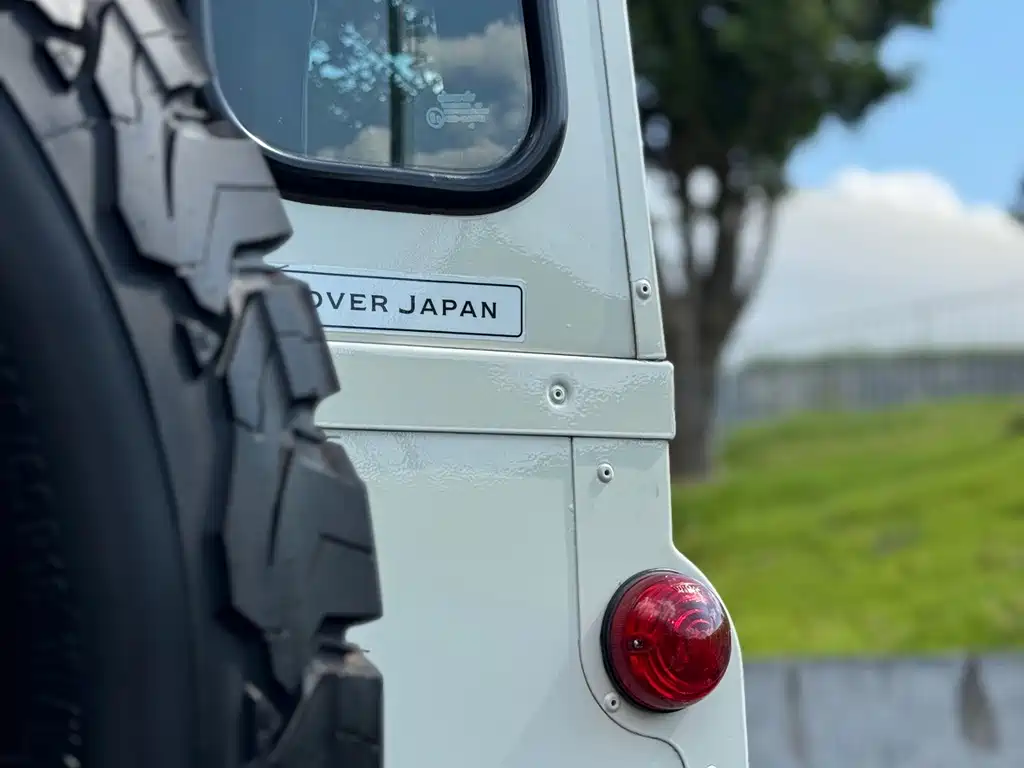 Land Rover Defender — миниатюра 7