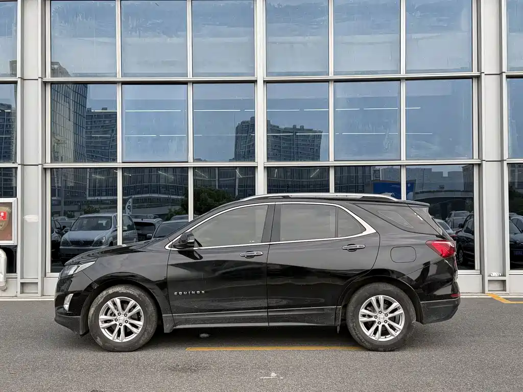 Chevrolet Equinox — миниатюра 3