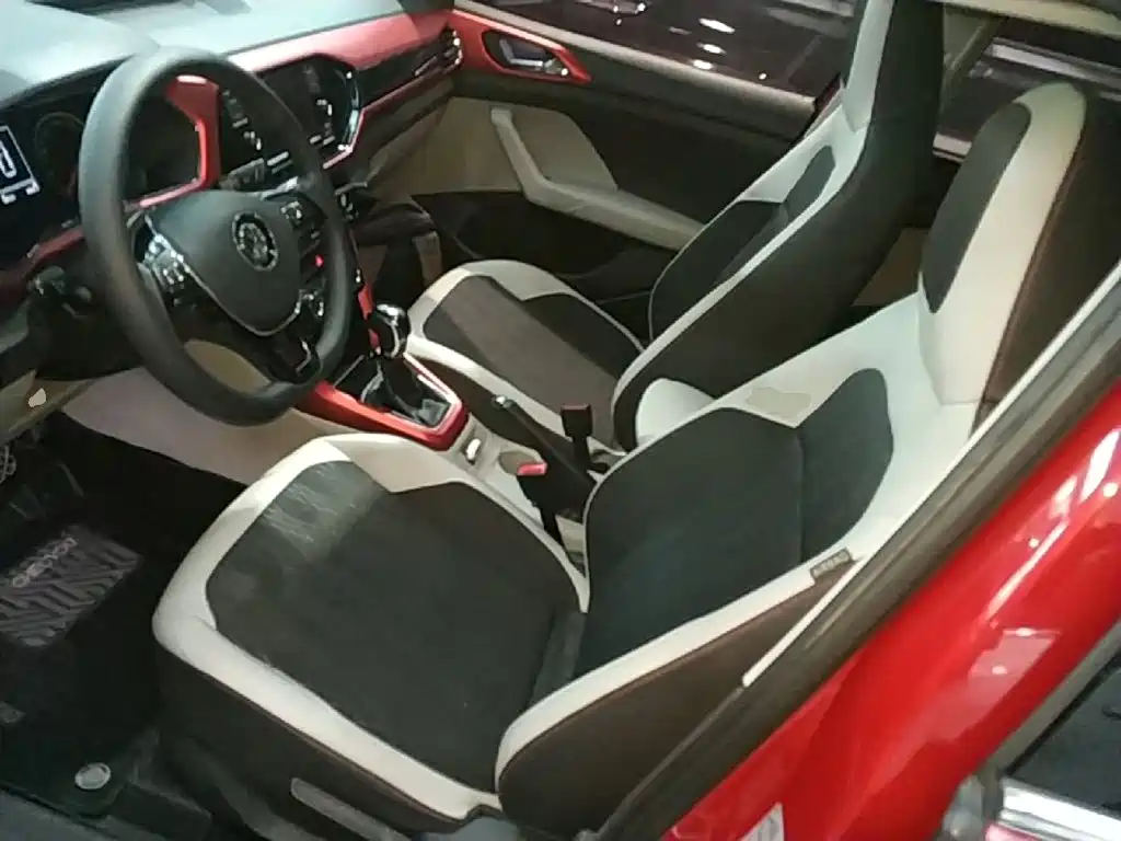 Volkswagen T-Cross — миниатюра 15