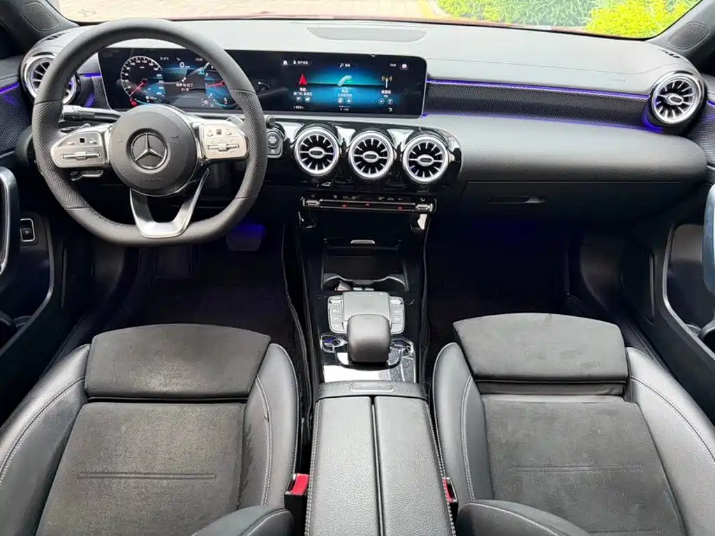 Mercedes-Benz A-Class — миниатюра 8