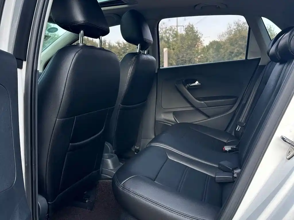 Volkswagen Polo — миниатюра 7