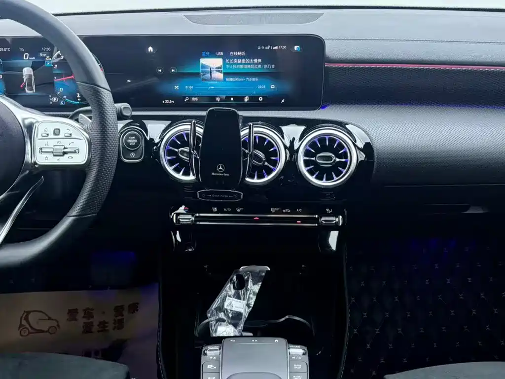Mercedes-Benz A-Class — миниатюра 13