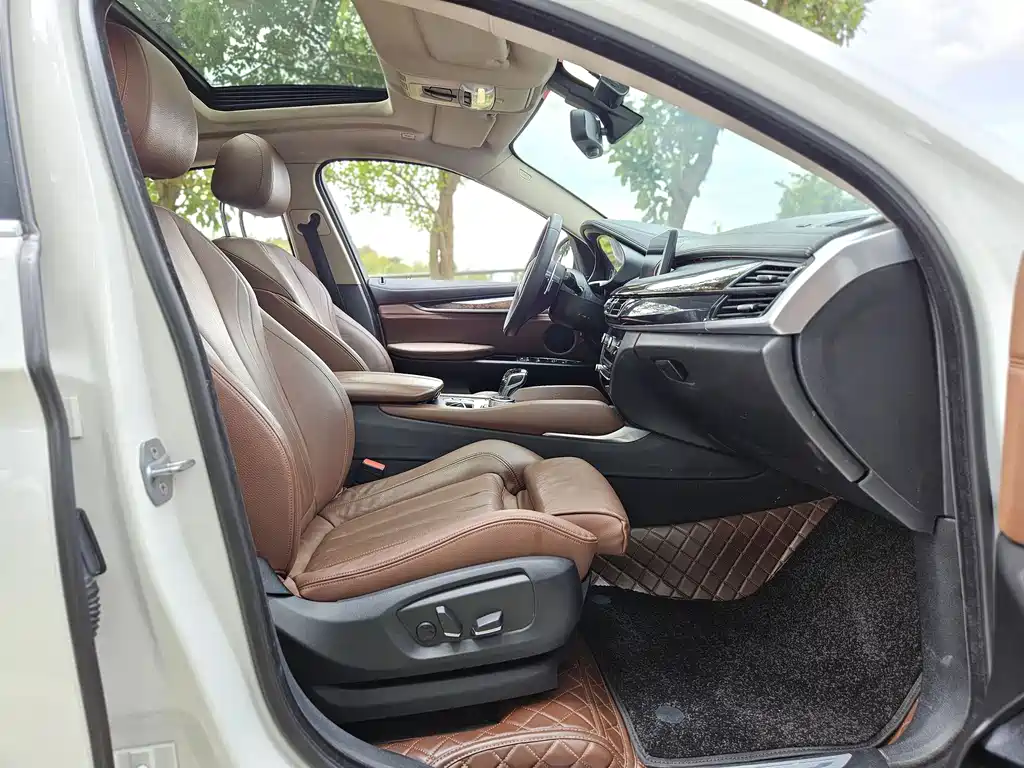 BMW X6 — миниатюра 18