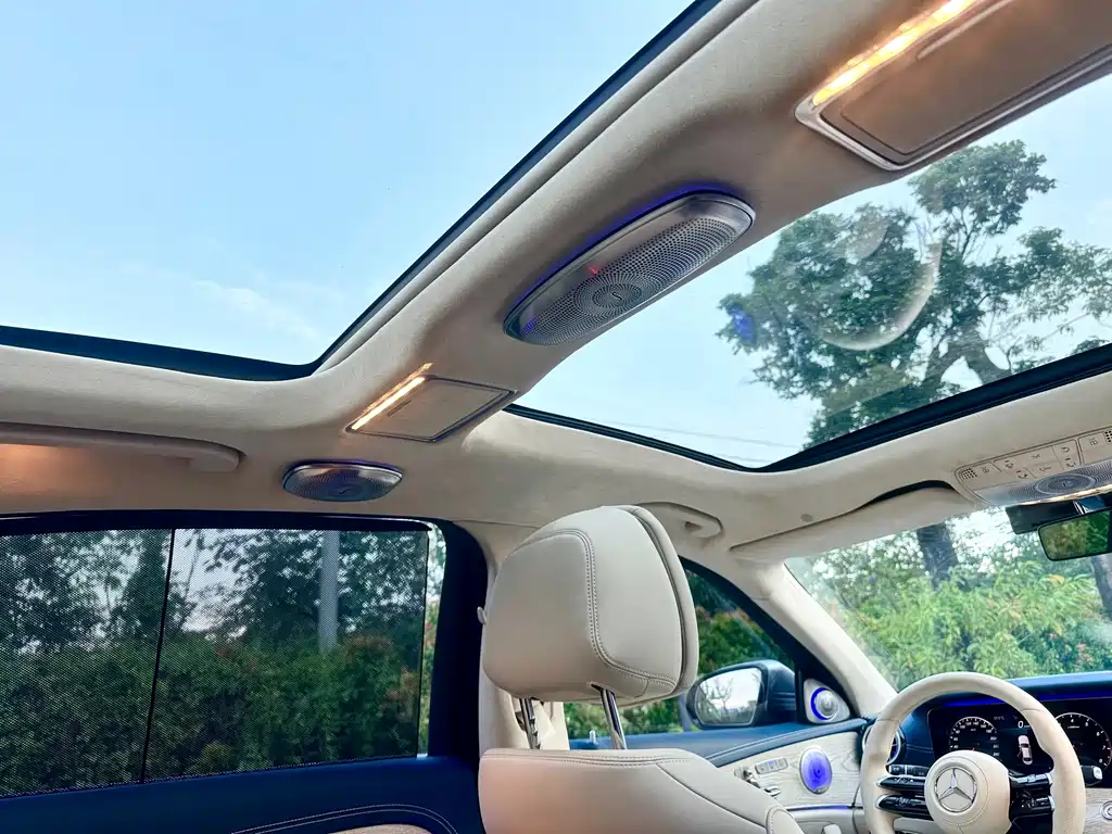 Mercedes-Benz E-Class — миниатюра 15