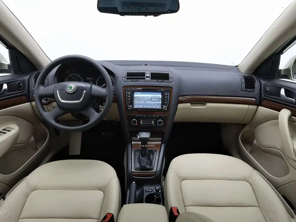 Skoda Octavia — миниатюра 5