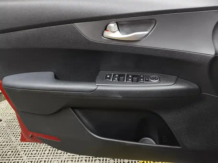 Kia K3 — миниатюра 7