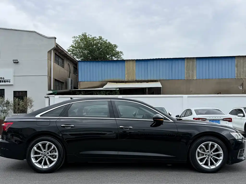 Audi A6L — миниатюра 14