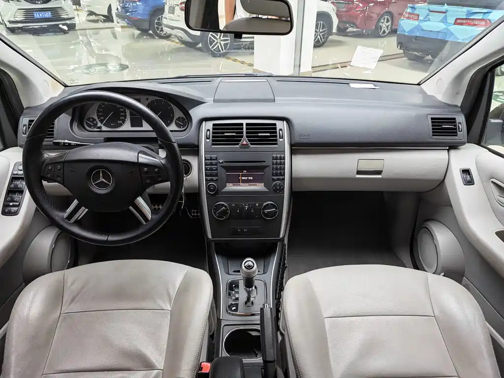 Mercedes-Benz B-Class — миниатюра 12