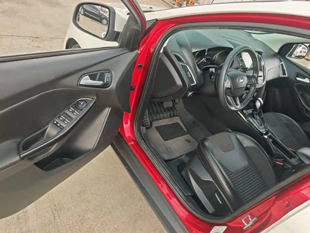 Ford Focus — миниатюра 16