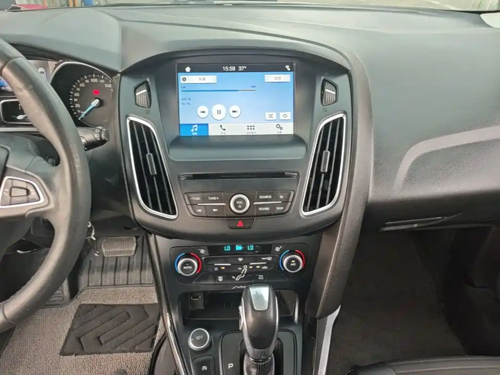 Ford Focus — миниатюра 13