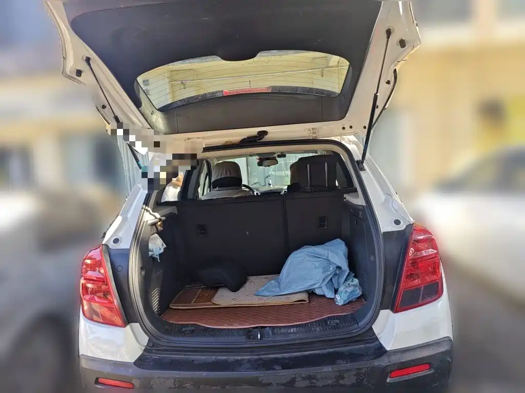 Chevrolet Trax — миниатюра 10