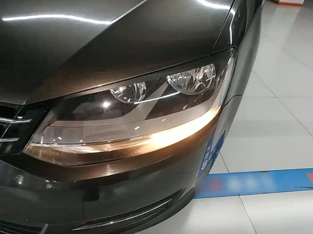 Volkswagen Sharan — миниатюра 24