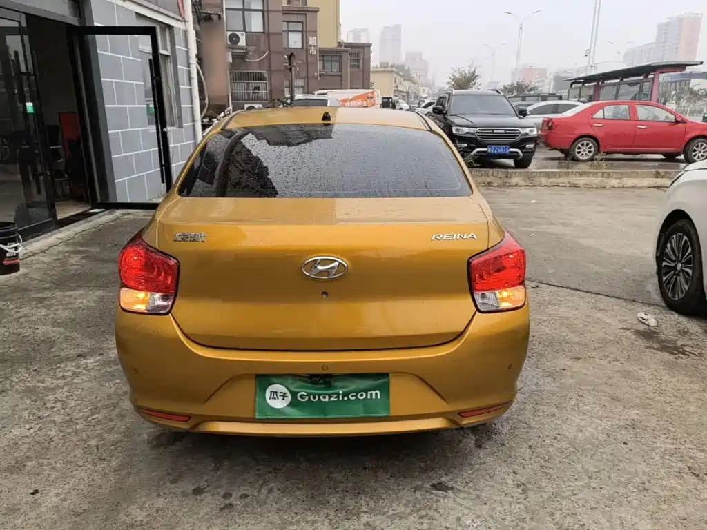 Hyundai Verna — миниатюра 6