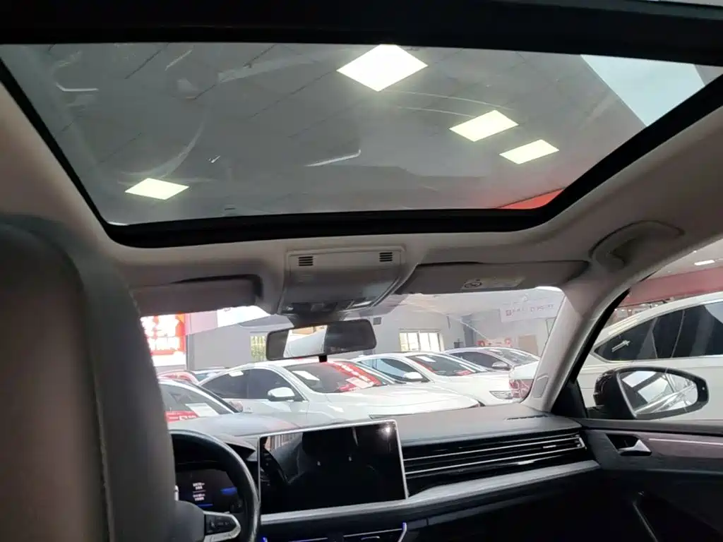 Volkswagen Sagitar — миниатюра 18