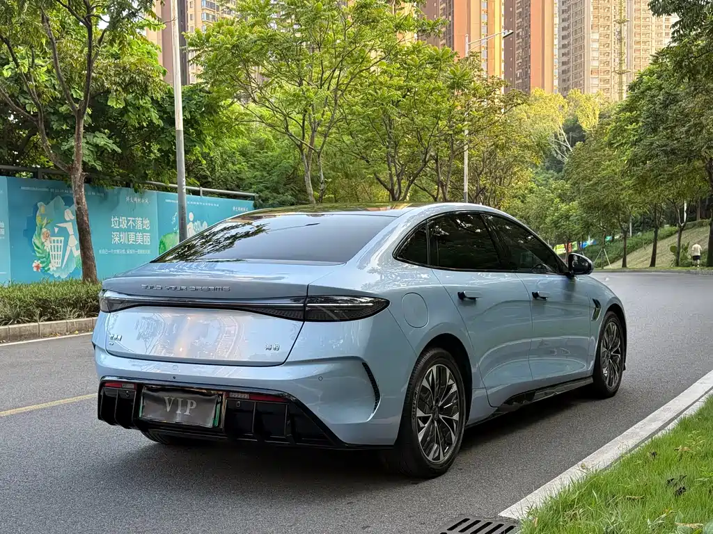 BYD Seal — миниатюра 10