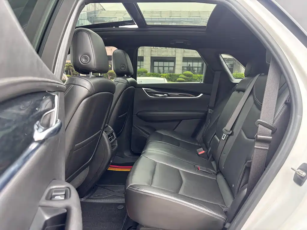 Cadillac XT5 — миниатюра 9