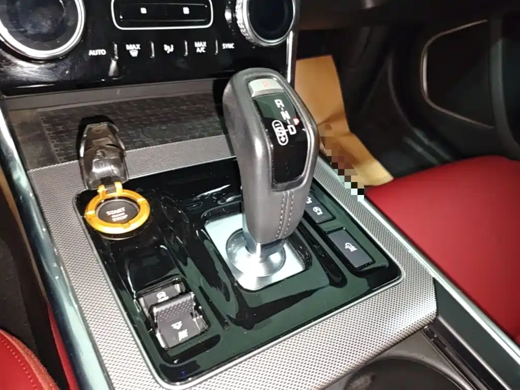 Jaguar XEL — миниатюра 14
