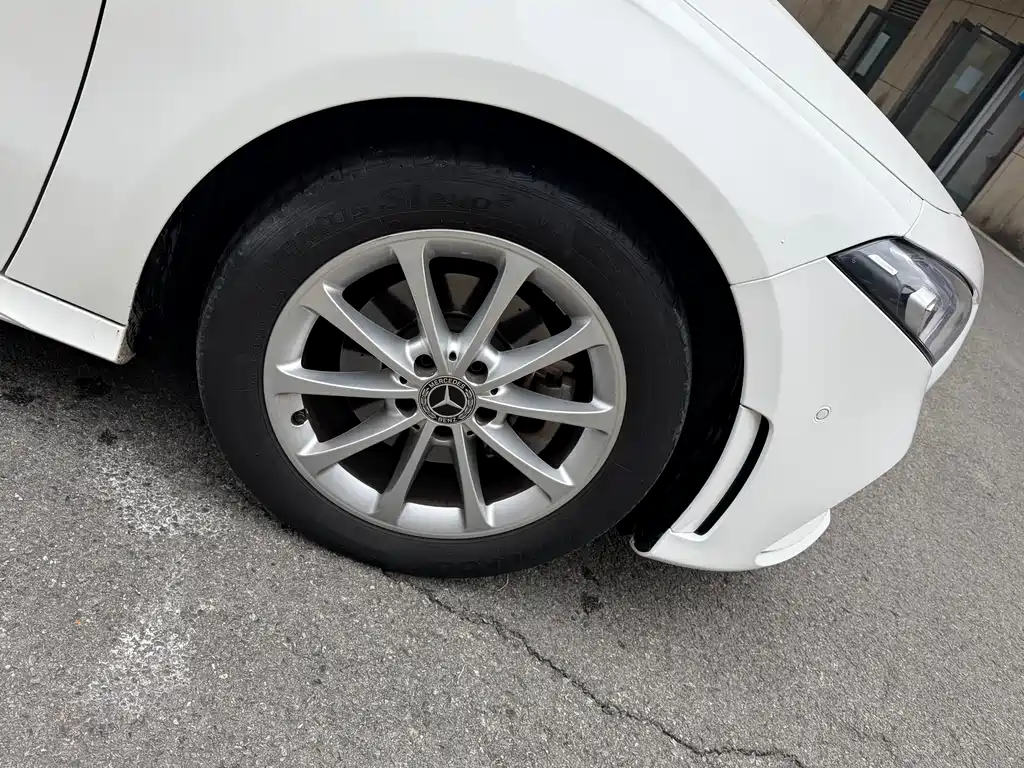 MERCEDES-BENZ A CLASS