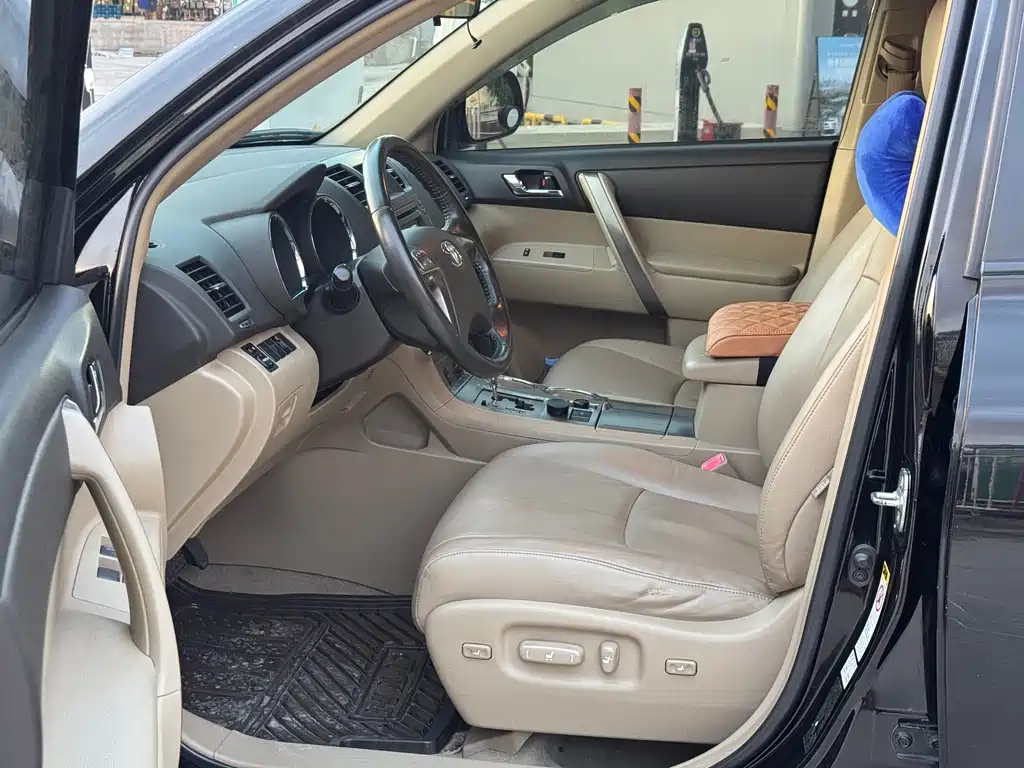 Toyota Highlander — миниатюра 4