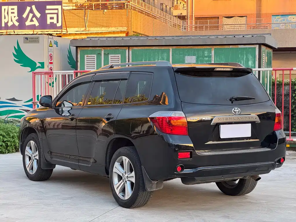 Toyota Highlander — миниатюра 12