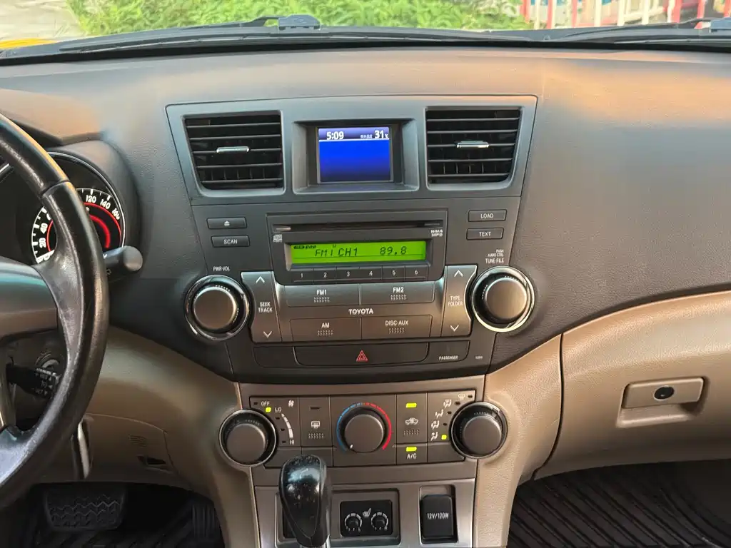 Toyota Highlander — миниатюра 14