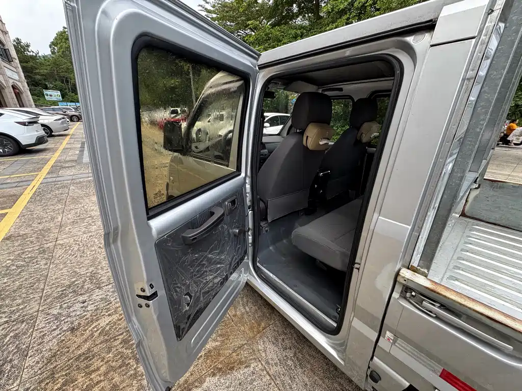 Wuling Rongguang Mini Truck — миниатюра 12