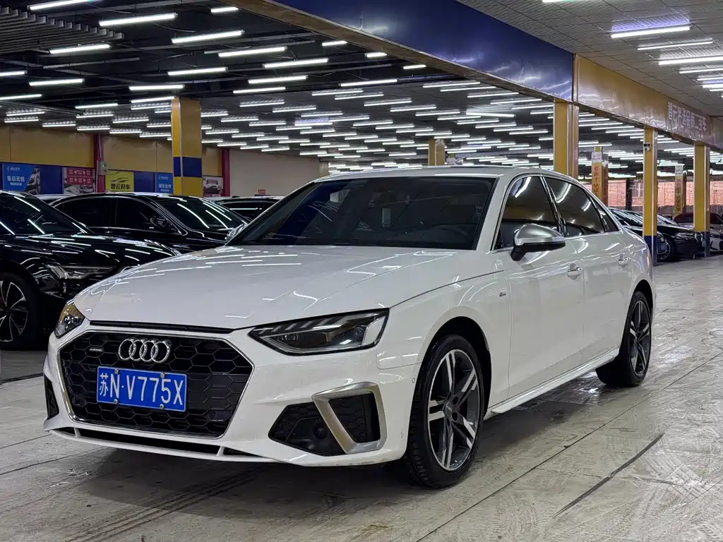 Audi A4L 2021