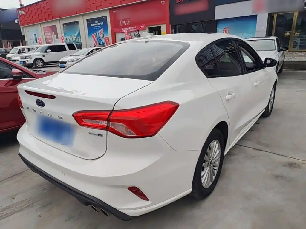 Ford Focus — миниатюра 7