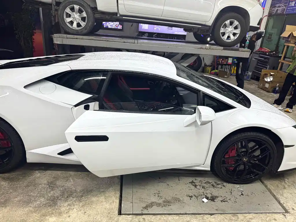 Lamborghini Huracán — миниатюра 2